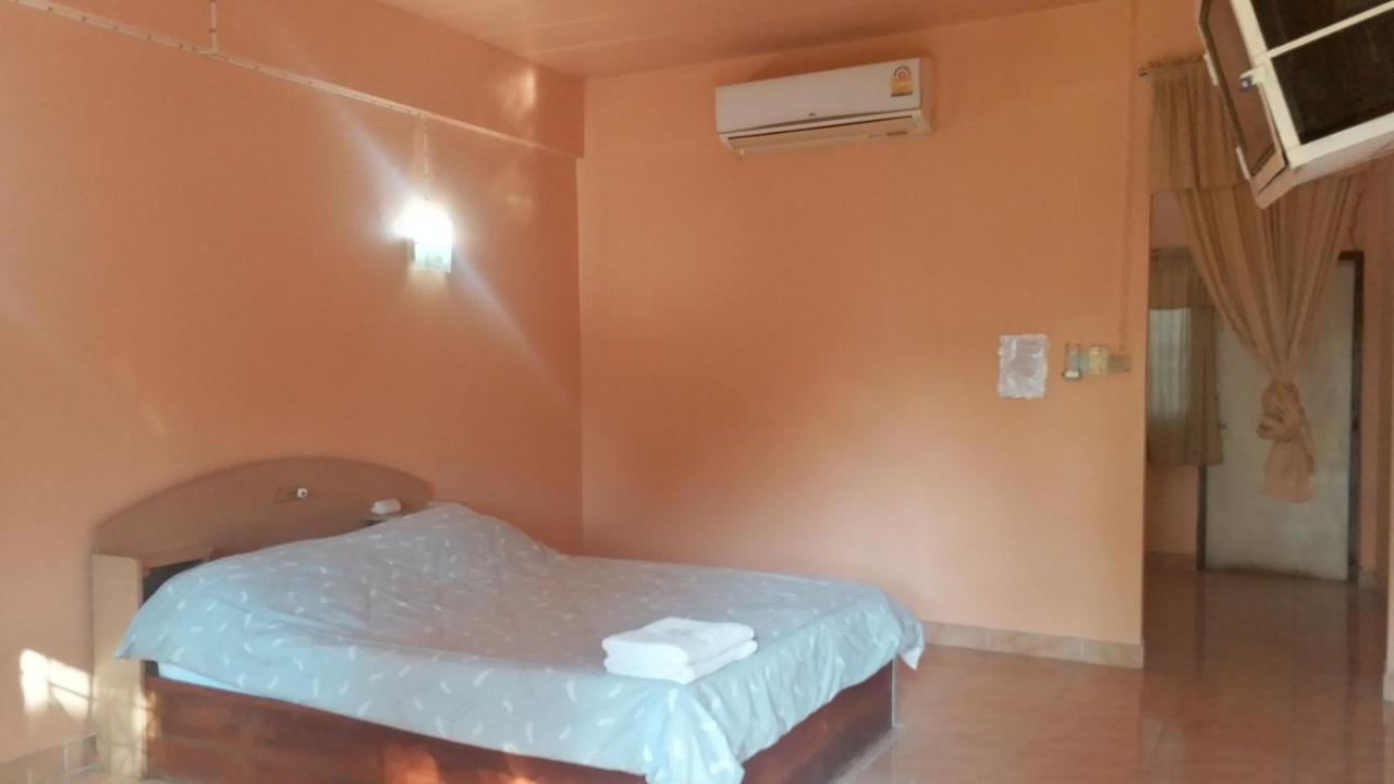 The 99 Inn Hotel Pak Chong Esterno foto